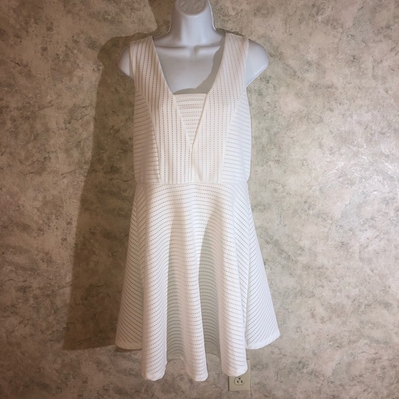 Maurices Dresses & Skirts - Maurices Tappered Waist Sleeveless Dress